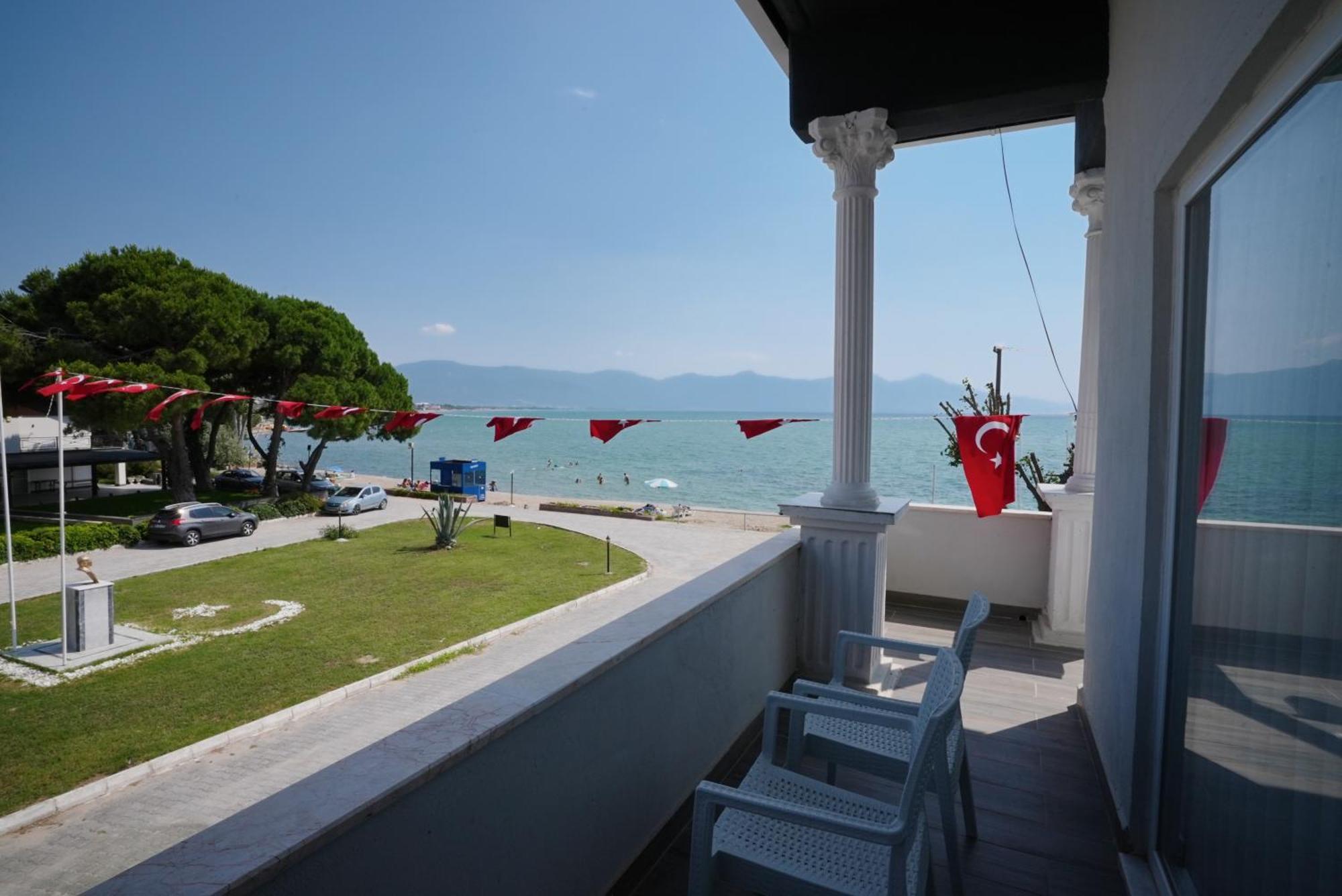Villa Sevilla Kuşadası Ngoại thất bức ảnh