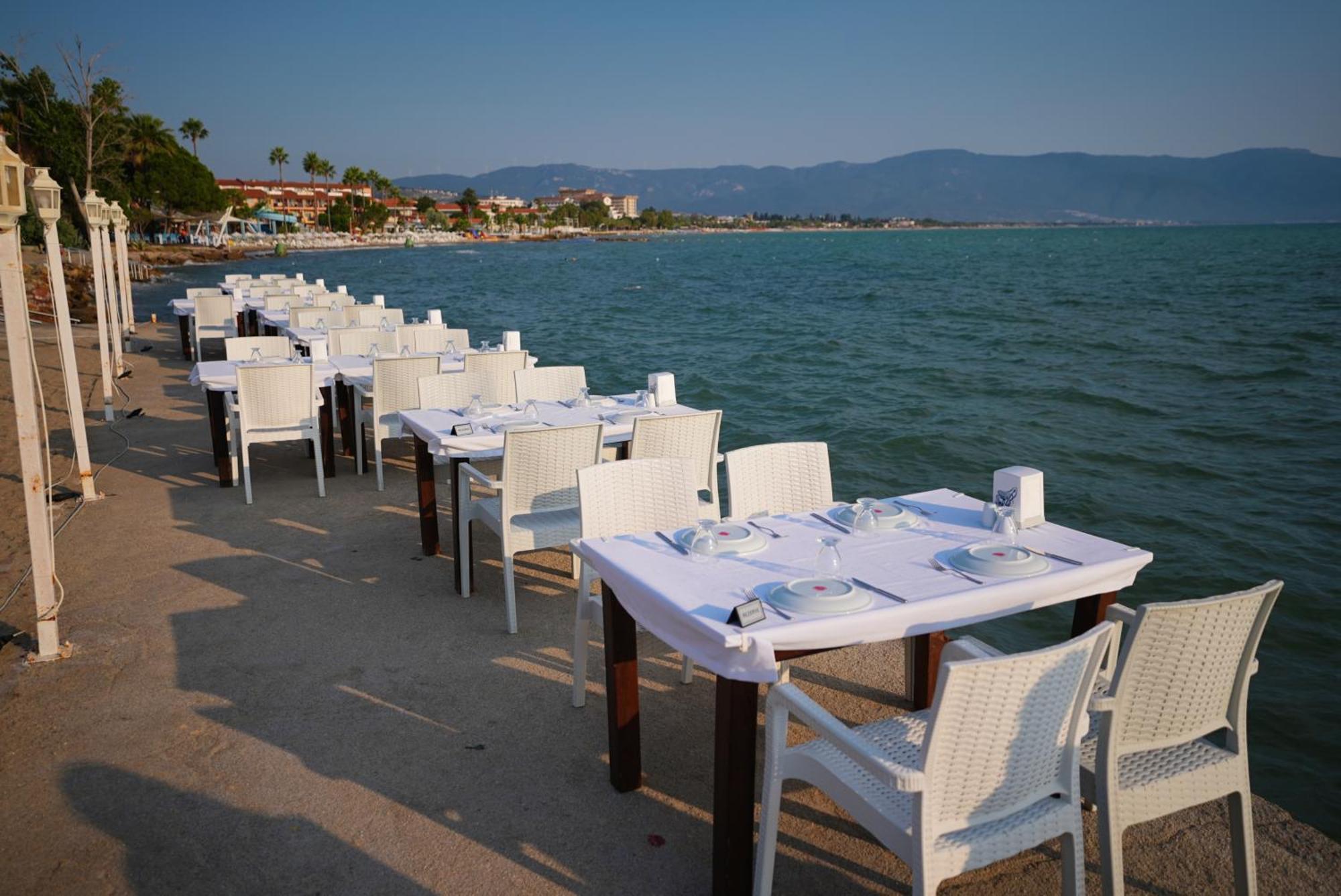 Villa Sevilla Kuşadası Ngoại thất bức ảnh