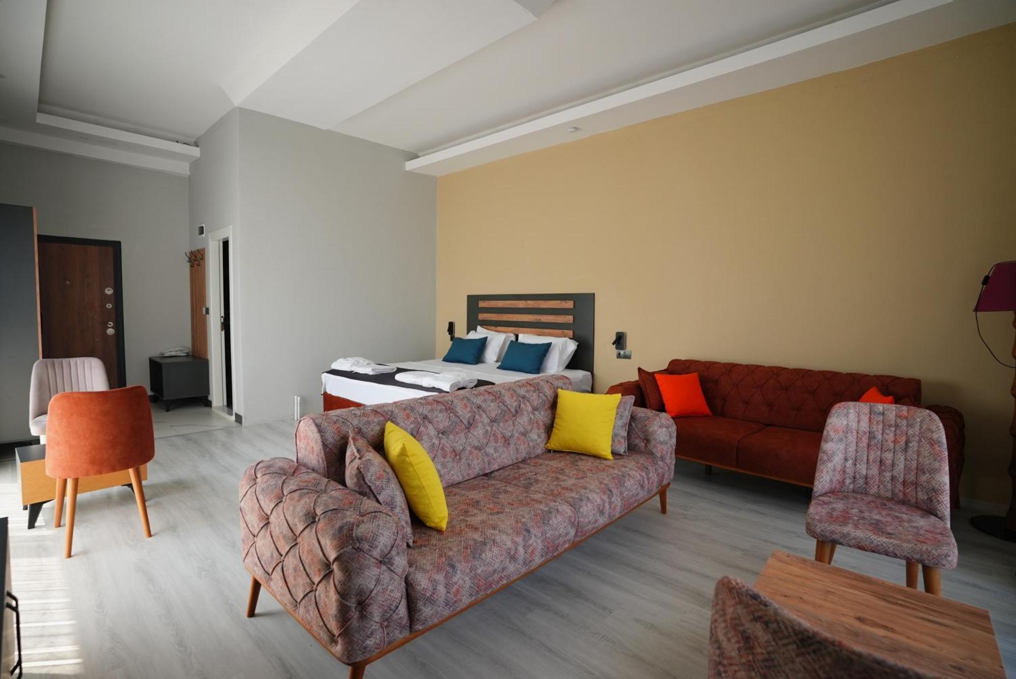 Villa Sevilla Kuşadası Ngoại thất bức ảnh