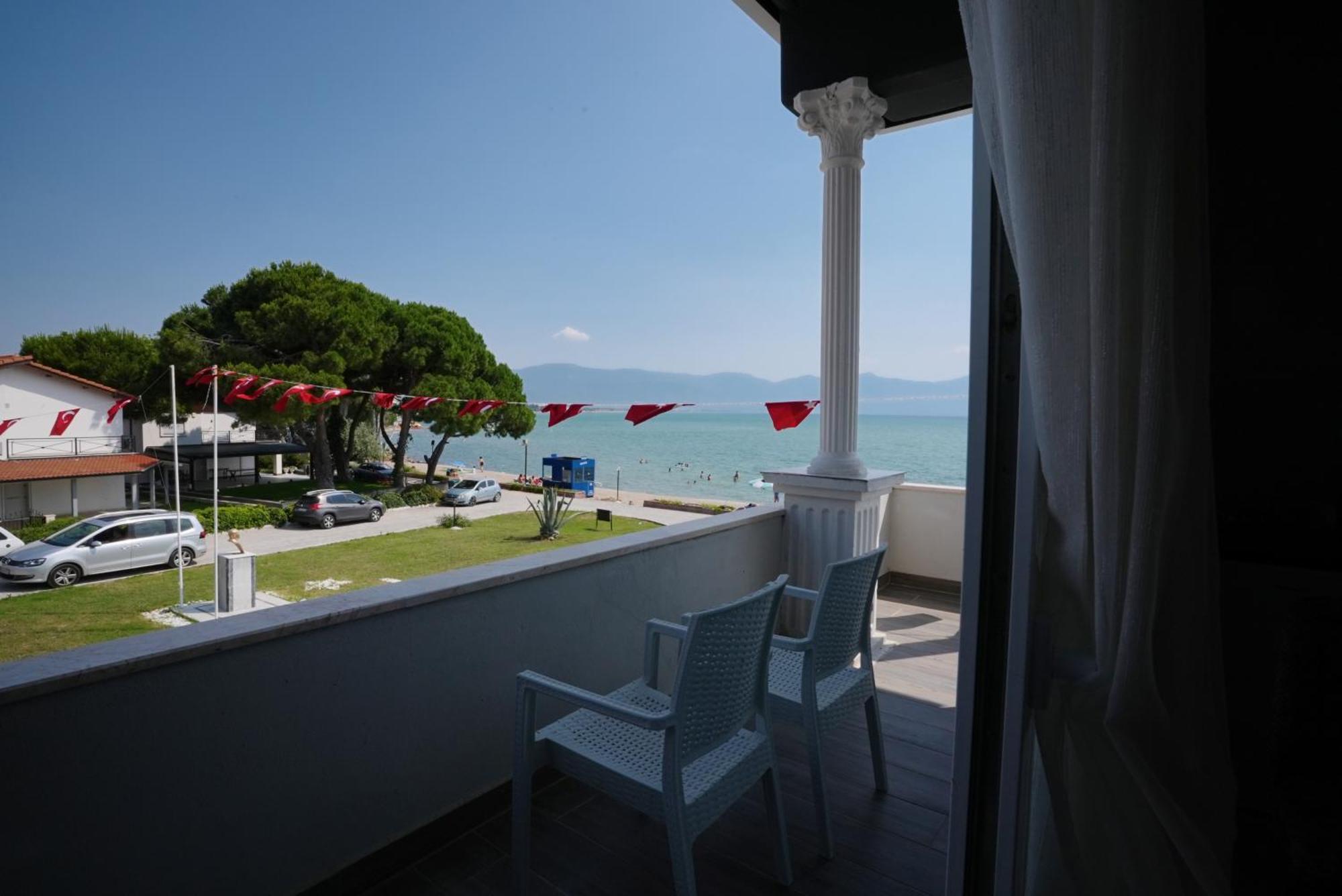 Villa Sevilla Kuşadası Ngoại thất bức ảnh