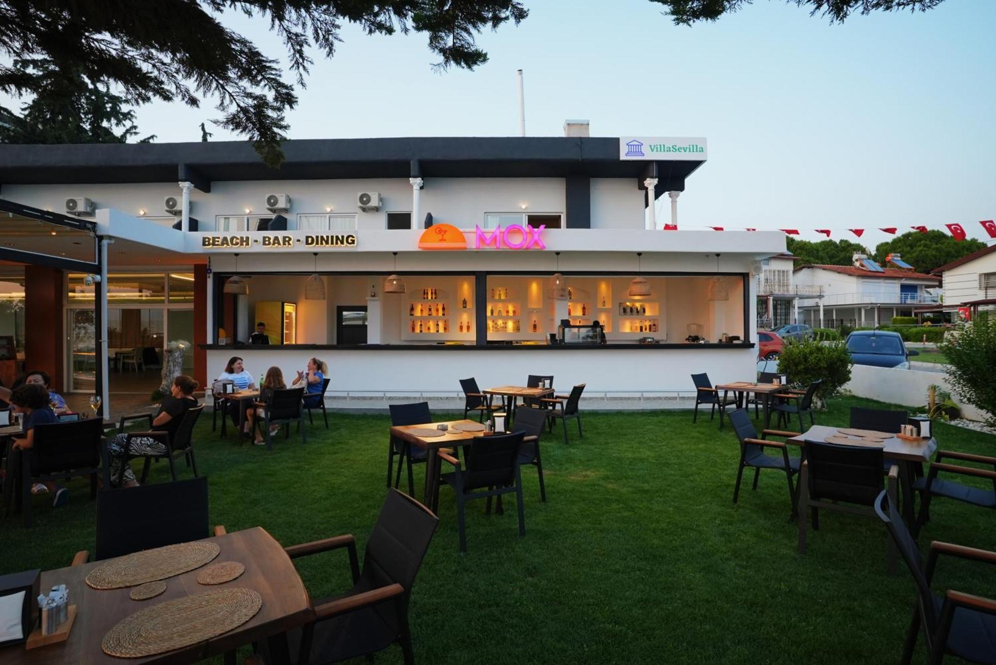 Villa Sevilla Kuşadası Ngoại thất bức ảnh