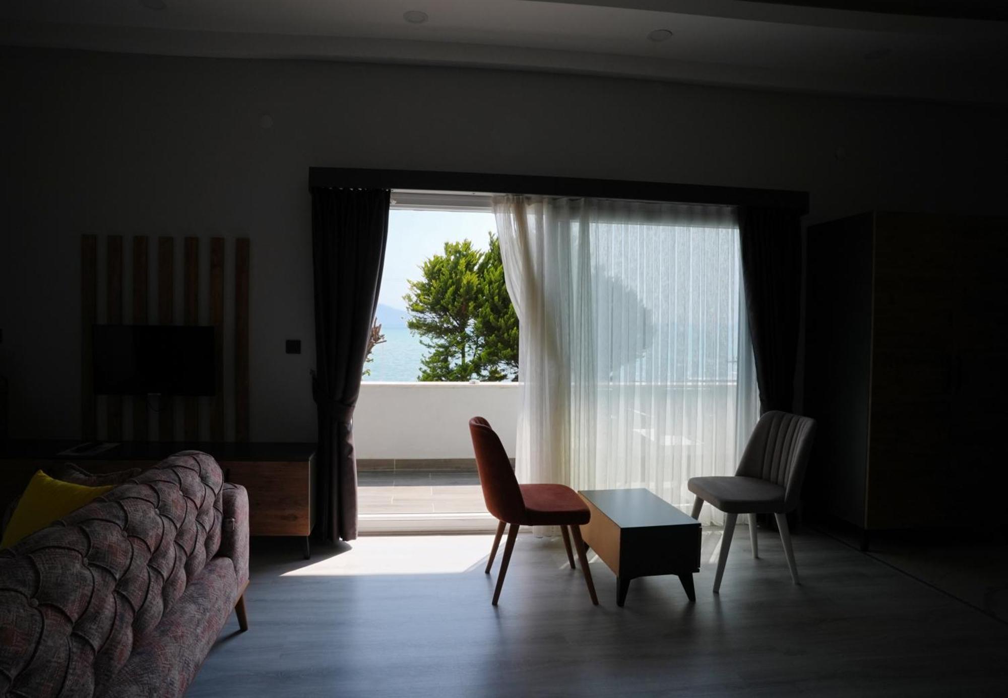 Villa Sevilla Kuşadası Ngoại thất bức ảnh