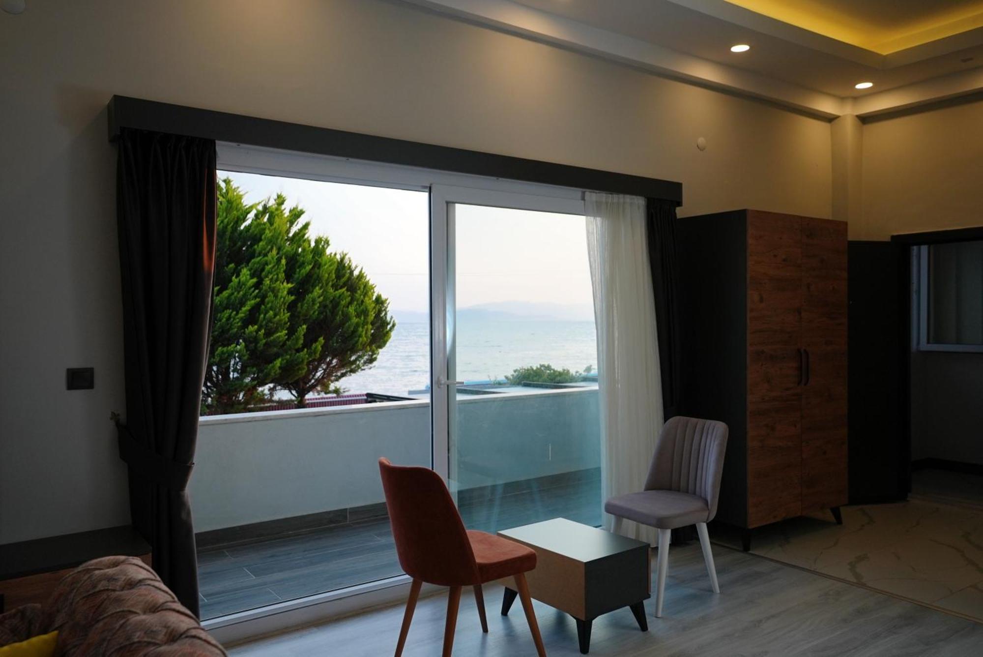 Villa Sevilla Kuşadası Ngoại thất bức ảnh