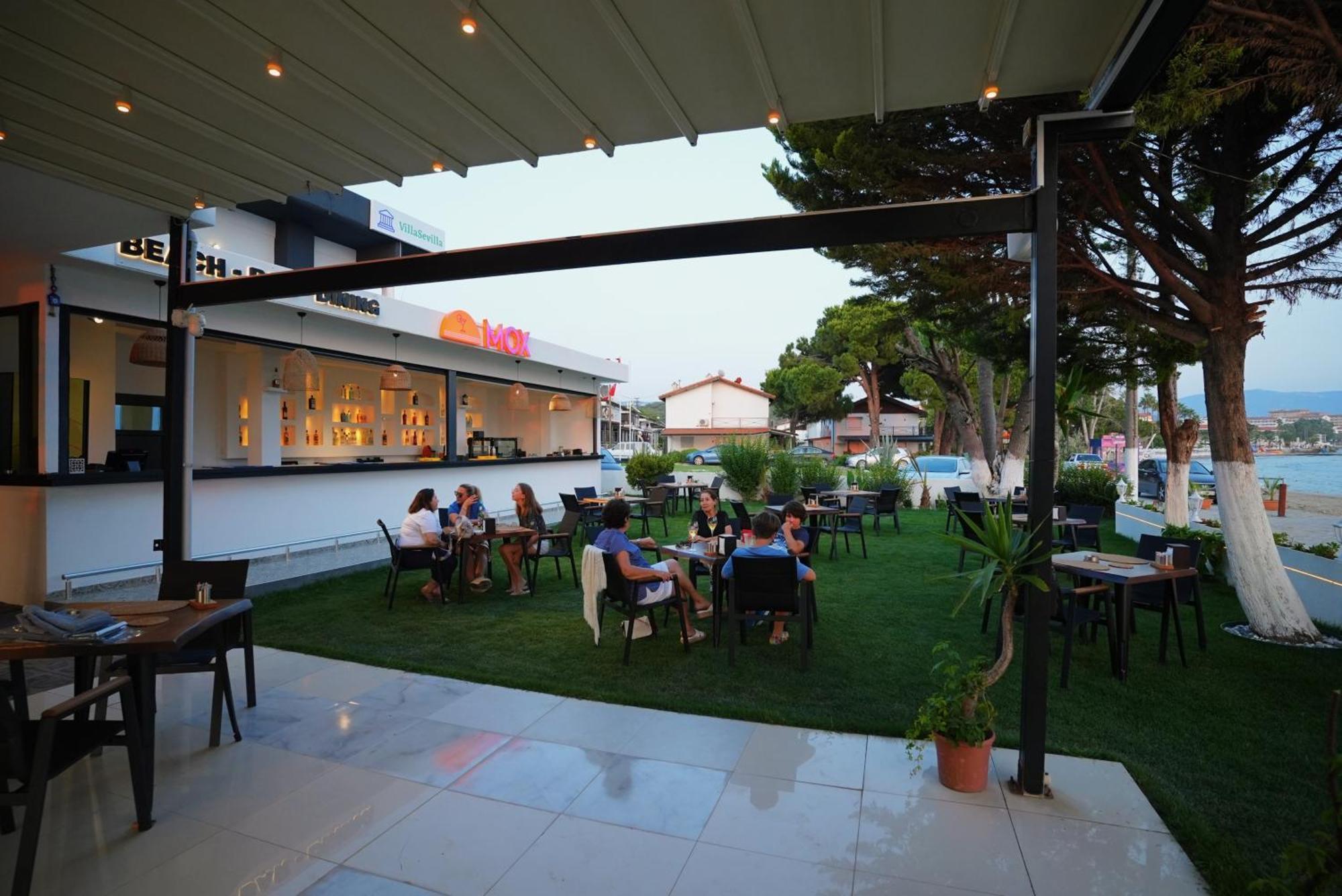 Villa Sevilla Kuşadası Ngoại thất bức ảnh